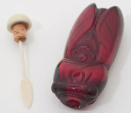 Item #10374: Cicada Snuff Bottle