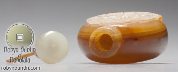 Item #17957: Suzhou Agate Snuff Bottle