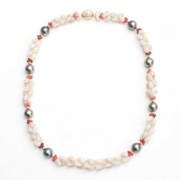 Uli Uli Ni'ihau Shell & Tahitian Pearl Lei