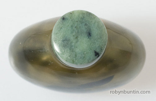 Item #15301: Agate Snuff Bottle
