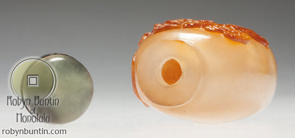 Item #17959: Suzhou Agate Snuff Bottle