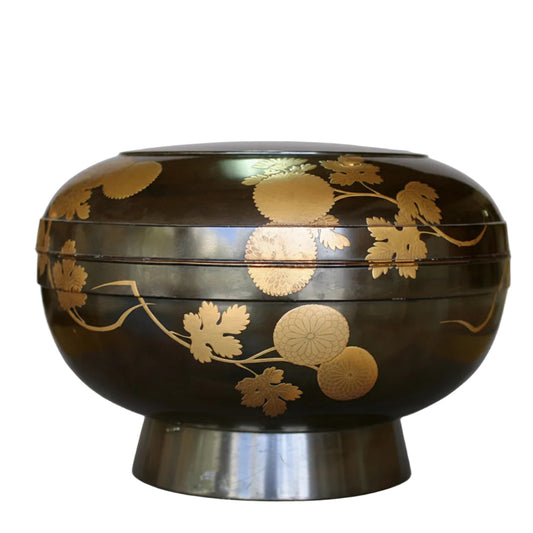 Item #3594: Round Lacquer Box