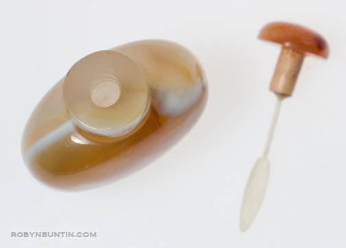 Item #14379: Agate Snuff Bottle