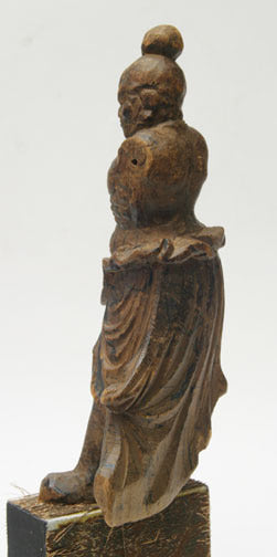 Item #5720: Nio