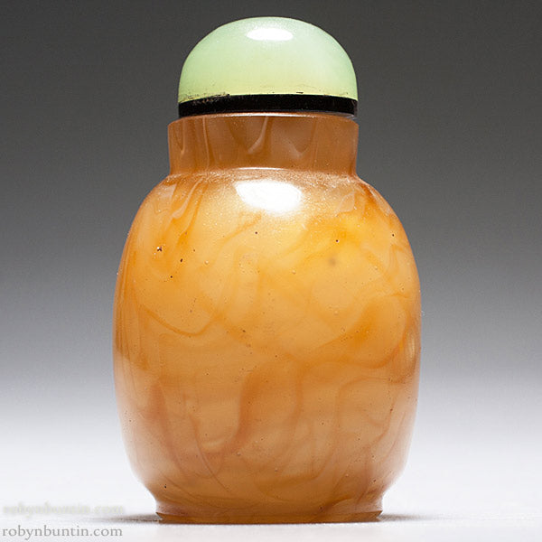 Item #19418: Agate Snuff Bottle with Jade Top