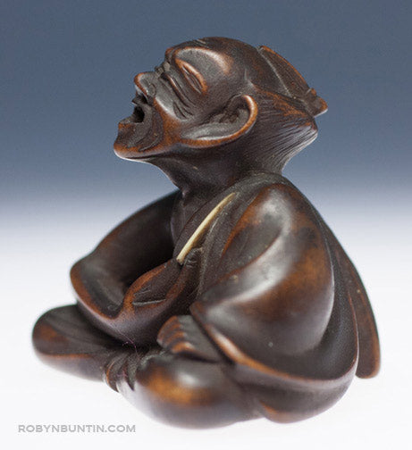Item #4572: Boxwood Street Performer Netsuke